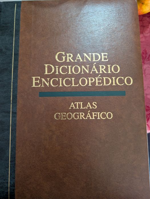 Grande Dicionário Enciclopédico - Atlas Geográfico