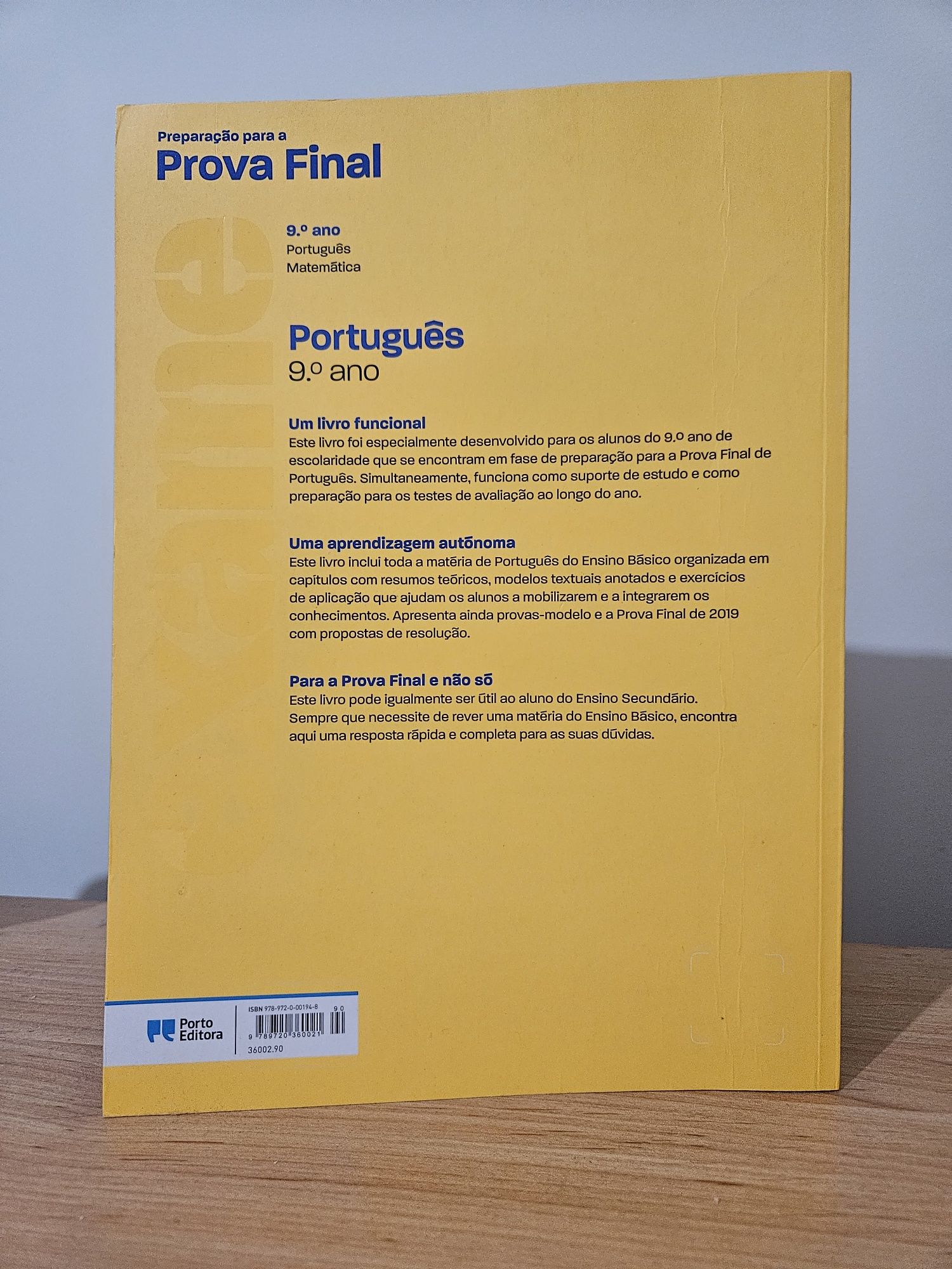 Livro de preparação exame Português 9°