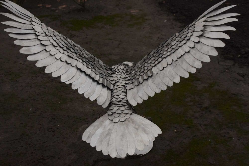 скульптура орла из нержавеющей стали ручной работы