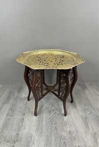 Вінтажний столик в марокканському стилі