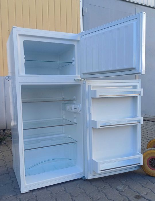 Холодильник с морозильной камерой Либхер Liebherr GKwe 1455-6 140 см