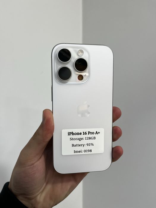 iPhone 16 Pro 128GB White Titanium