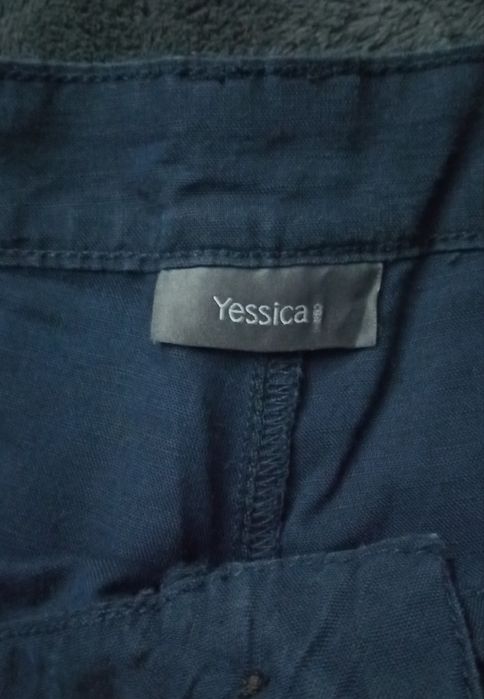 2 calças Yessica