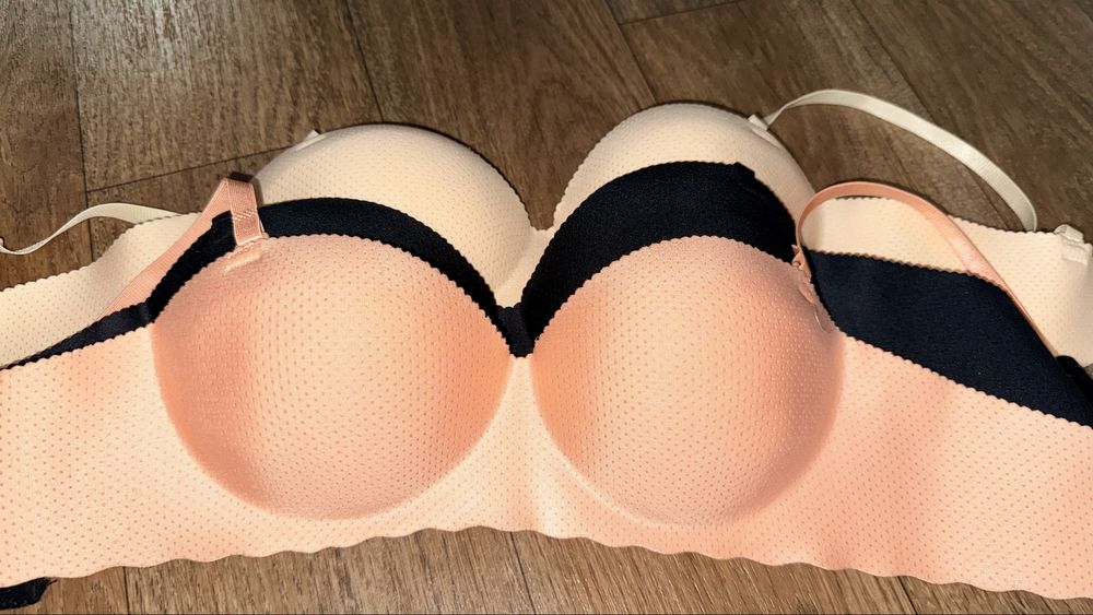 Бюстгалтер , ліфчик