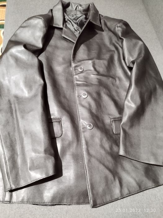 Продається чоловіча куртка