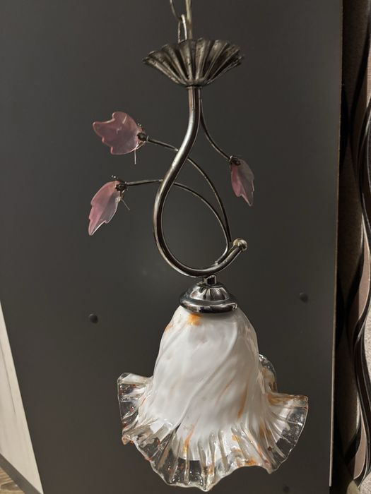 Люстра в гарному стані