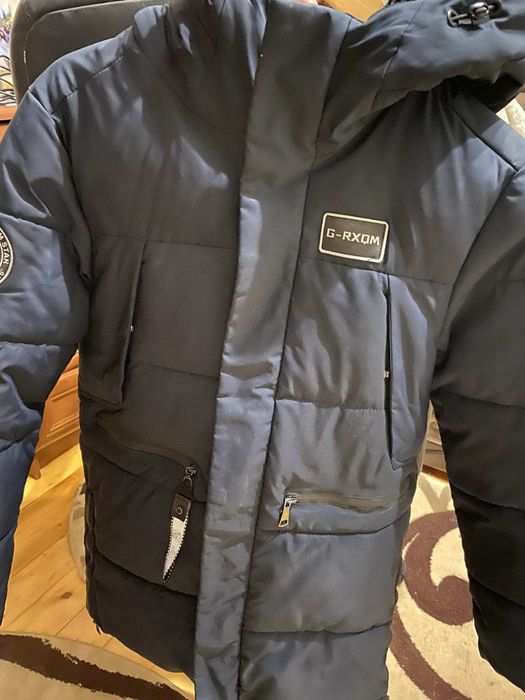 Зимова куртка в дуже хорошому стані.