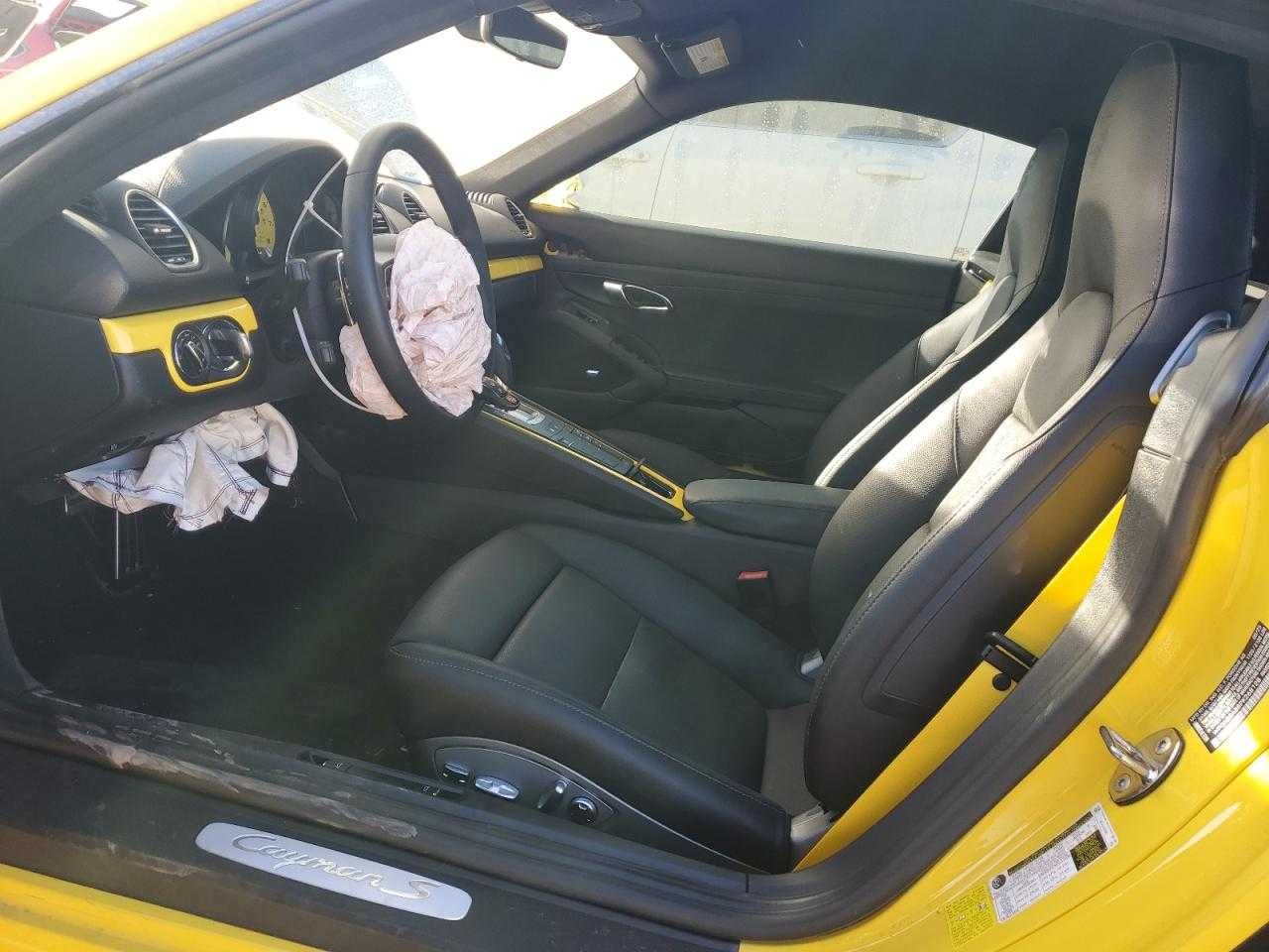 2023 Porsche Cayman S