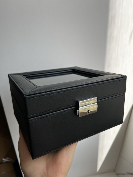 Шкатулка скринька для годинників НОВА