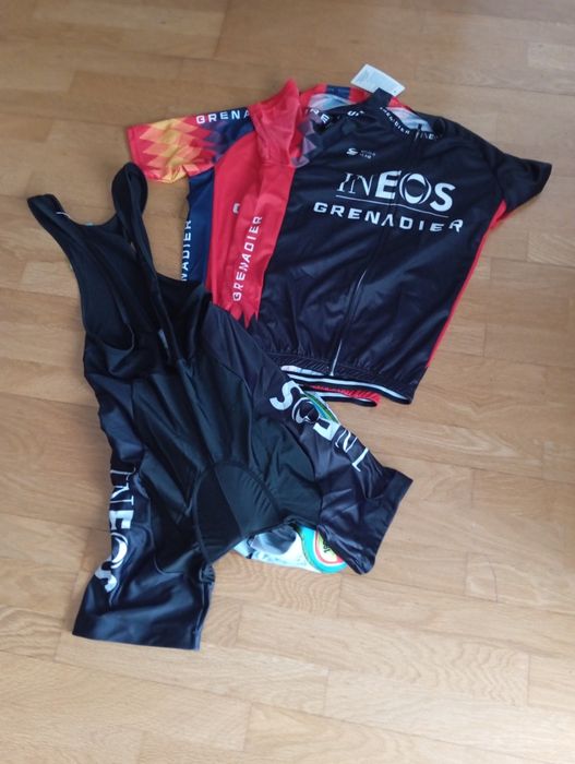 Equipamento de ciclismo novo