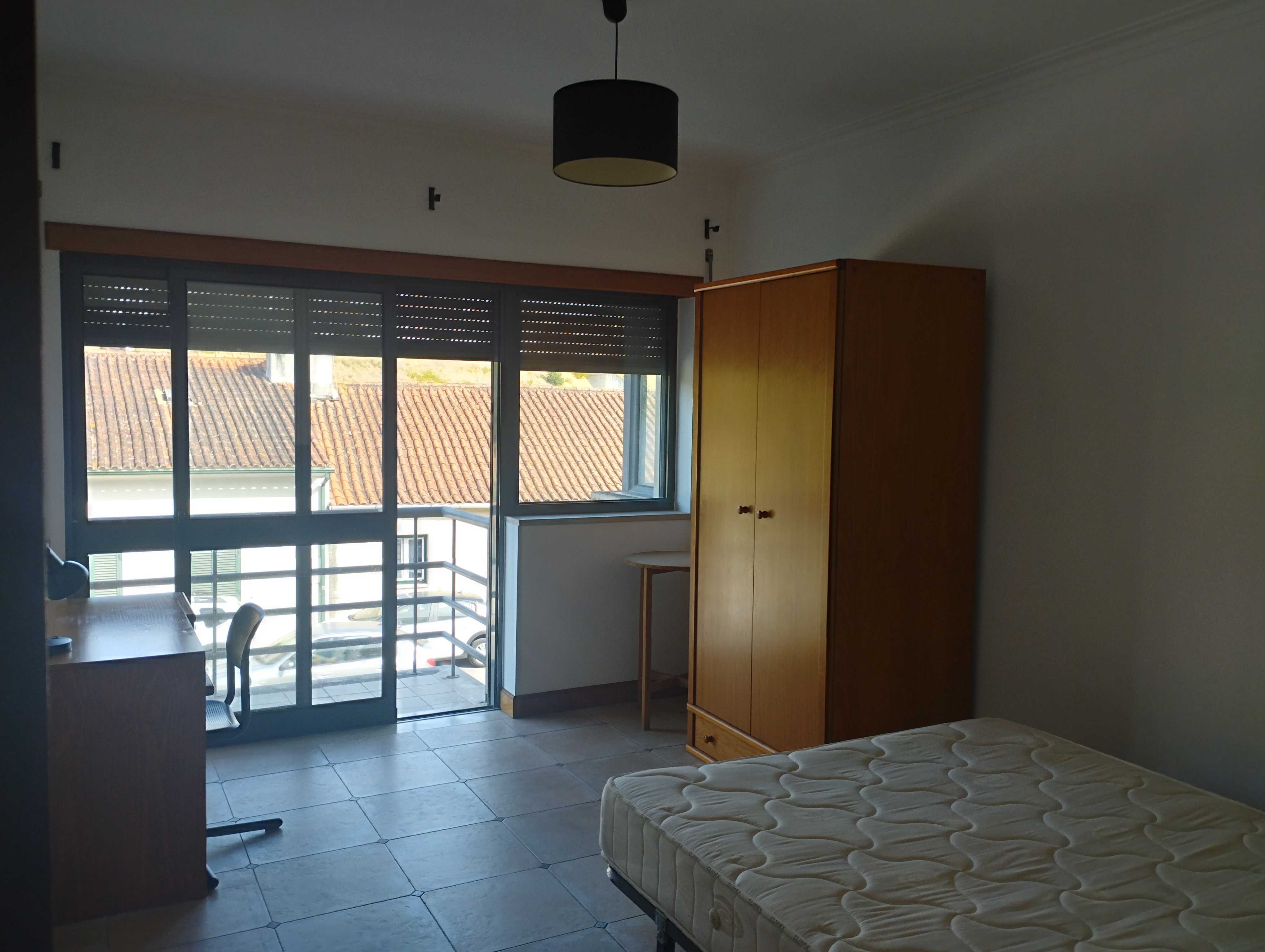 Arrendam-se Quartos a  Estudantes em São Martinho do Bispo, Coimbra