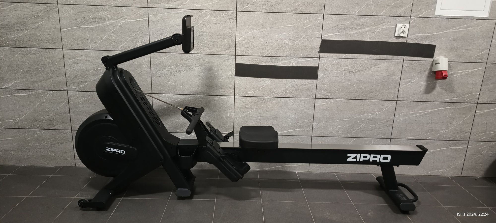 Wypożyczalnia fitness wynajem Bieżnia orbitrek wioślarz rowerek