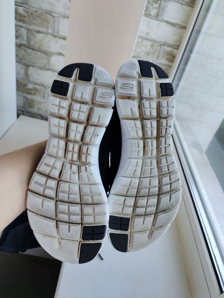 Кросівки Skechers