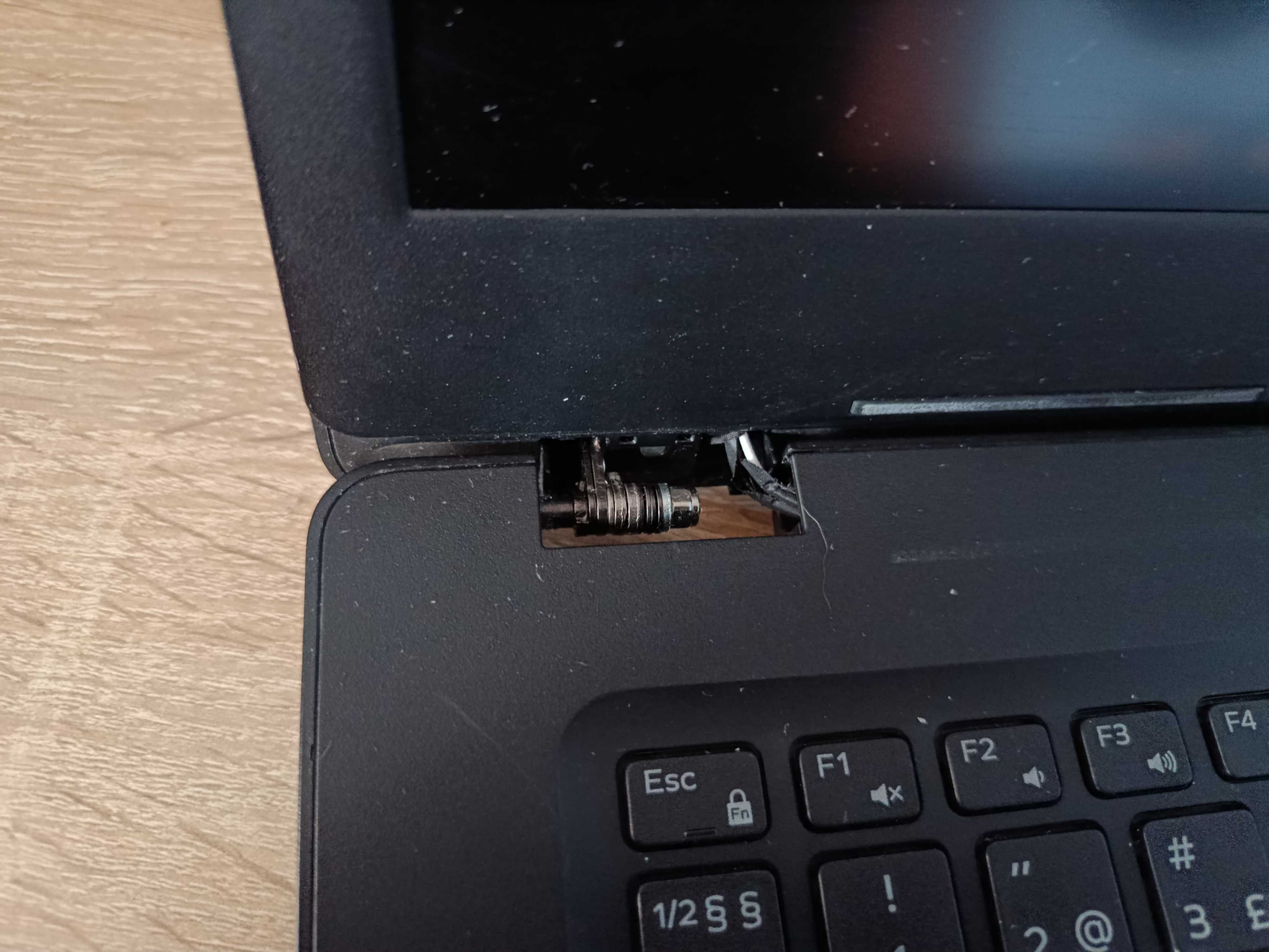Dell Latitude 3490