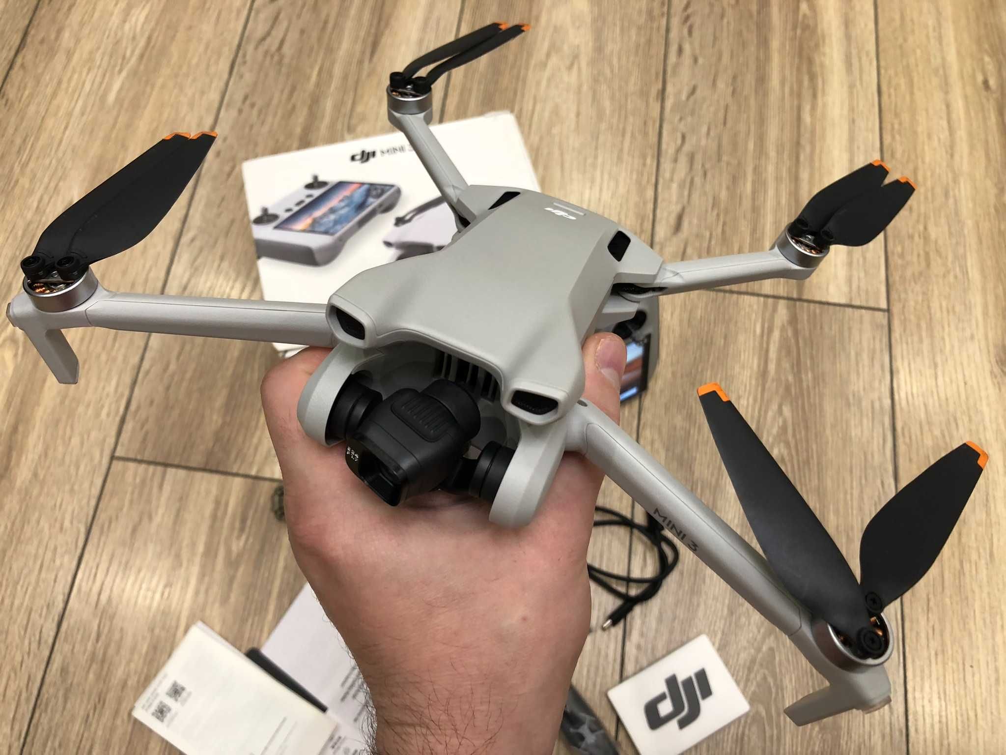 Квадрокоптер DJI Mini 3