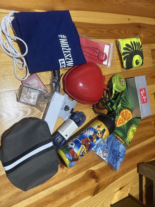 Zestaw gadżetów reklamowych