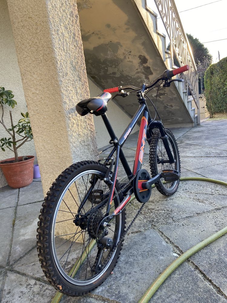 Bicicleta de jovem(nova)
