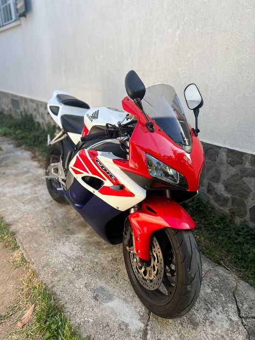 Honda CBR 1000 RR 2004
