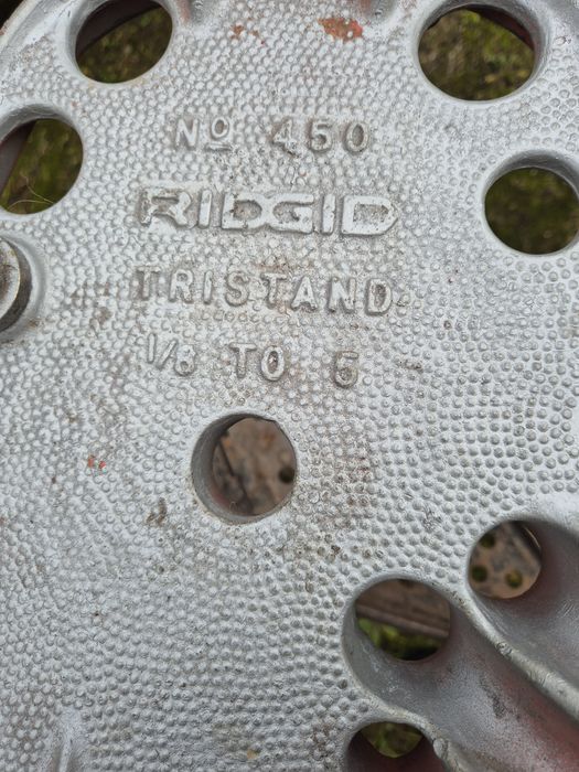 Imadło łańcuchowe na trójnogu ridgid 450