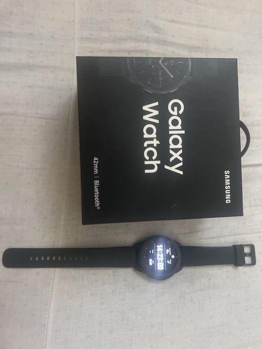Годиник в доброму стані Galaxy Watch носився дуже мало стан ілеальний