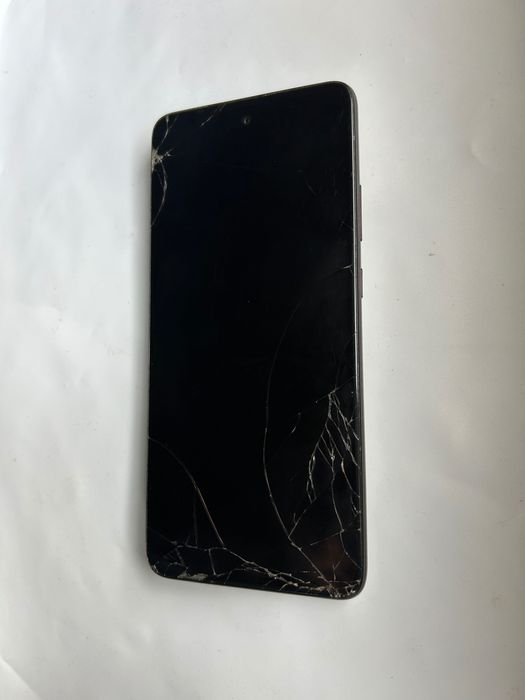 Smartfon Motorola g 5G MC371 uszkodzony