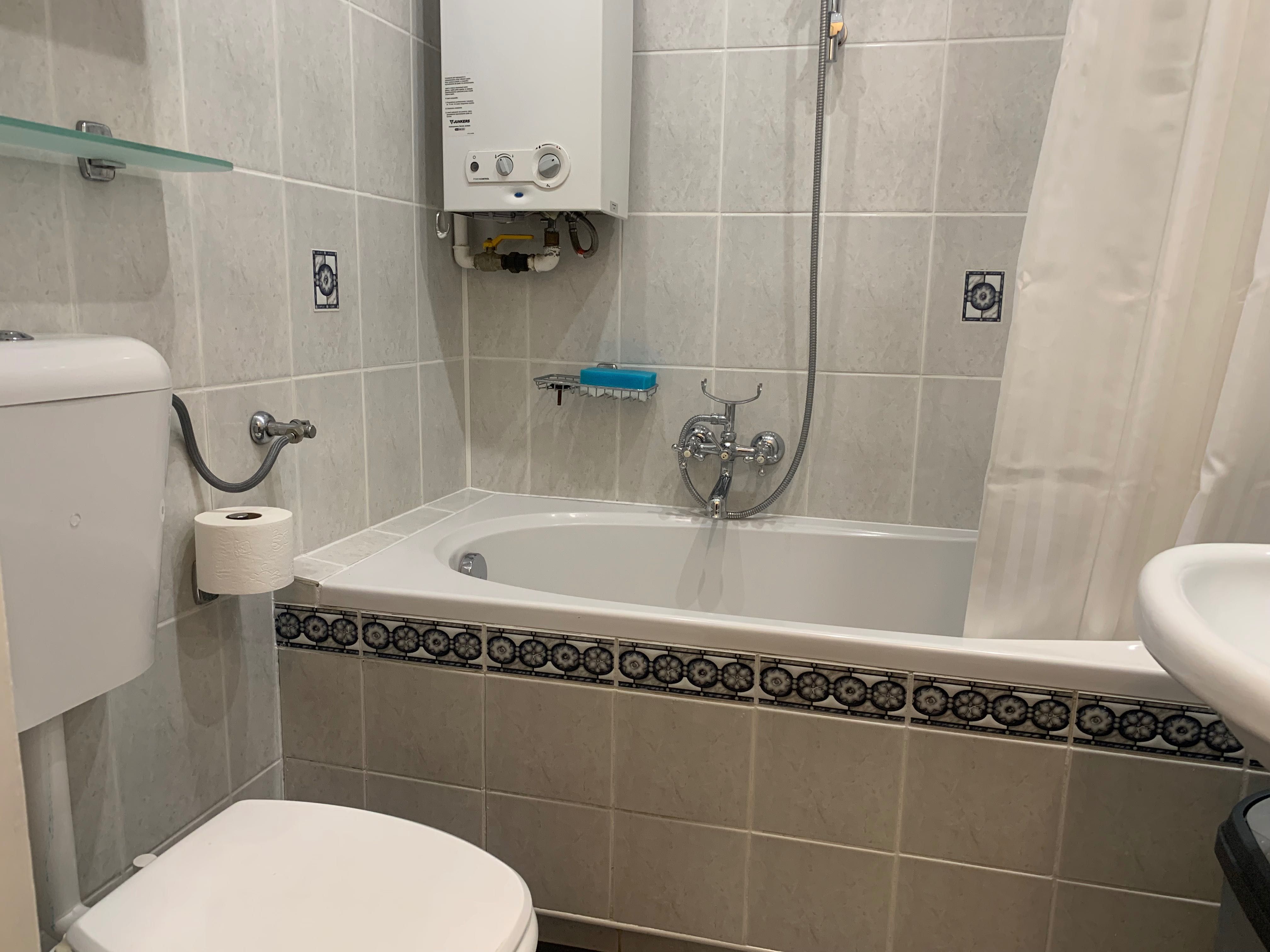 Do wynajęcia jasne mieszkanie 47m2, dwu  pok. z widokiem na Mały Rynek
