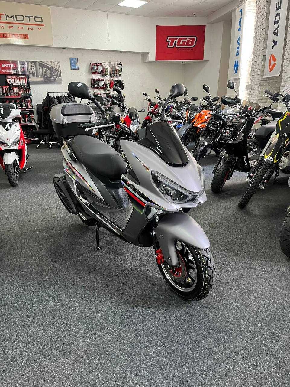 Скутер SPARK SP150S-18