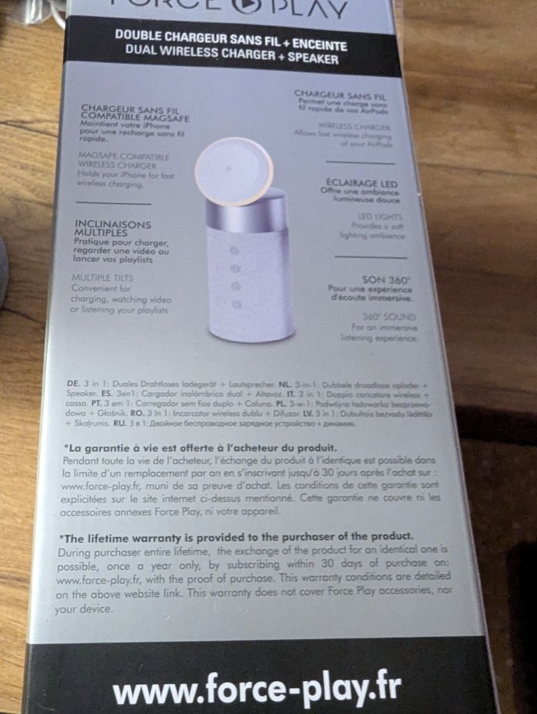 Force Play głośnik z  ładowarką magsafe