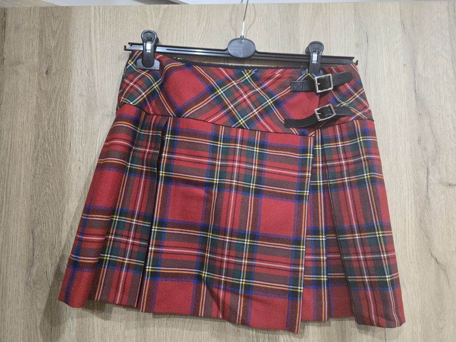 Spódniczka w kratę 38