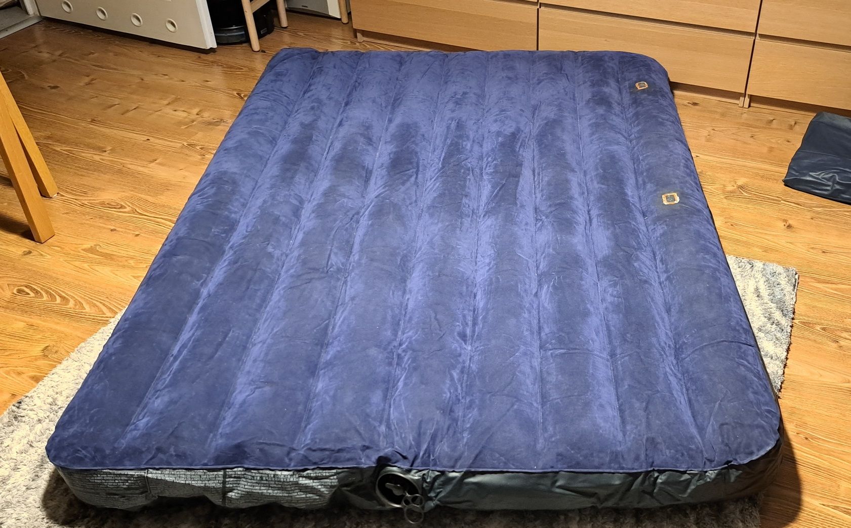 2. Materac dmuchany Intex

Sprzedam materac Intex z dwiema łatkam