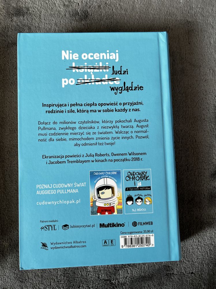 książki ze świata Cudownego chłopaka R.J. Palacio