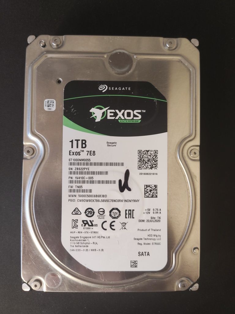 Жесткий диск Hdd Seagate Exos 7e8