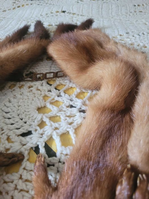 Kołnierz, szalik  futrzany  z nutrii