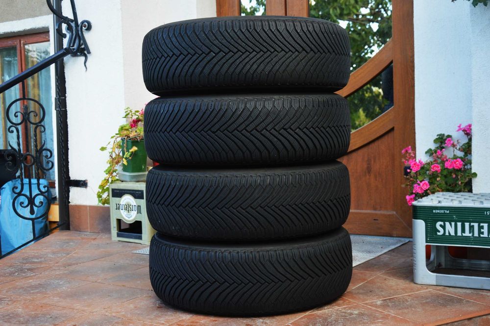 Зимові шини комплект 2024рік Michelin Alpin 7 215/65/17