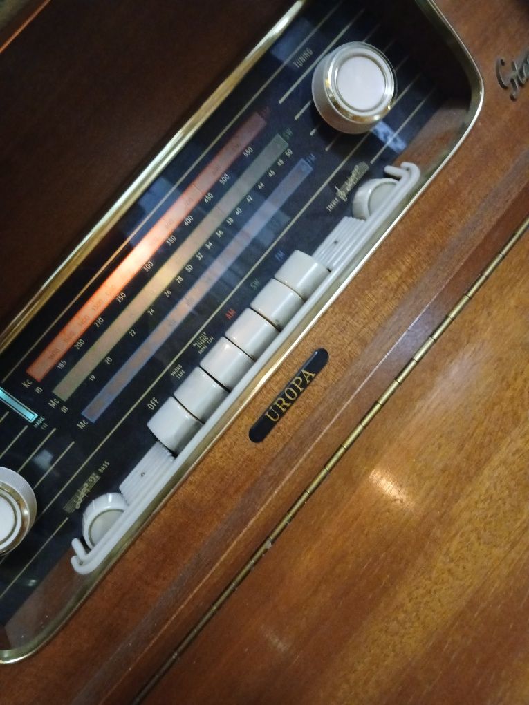 Gramofon szafa grająca uropa antyk