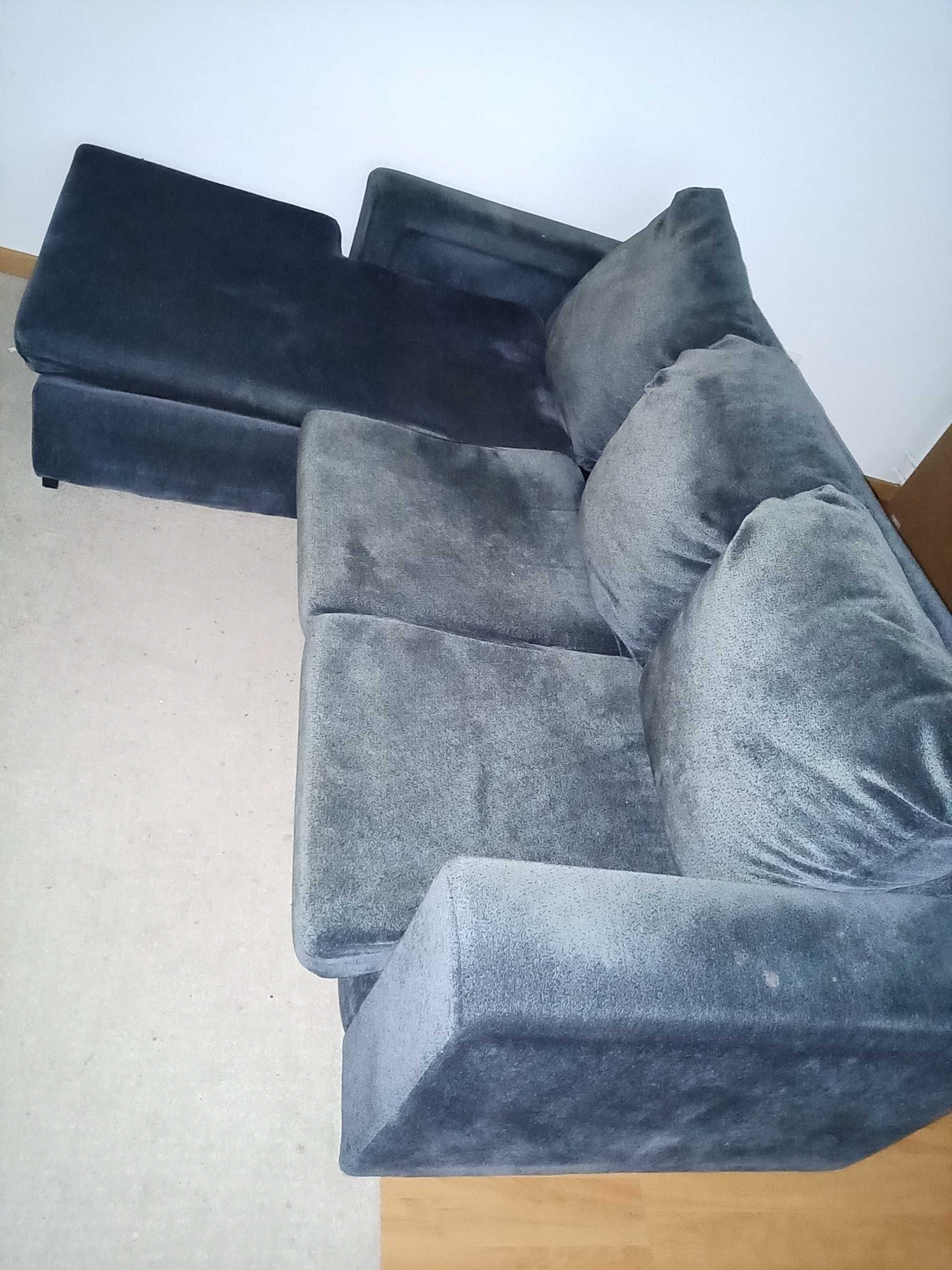 Vendo Sofa Com três Lugares