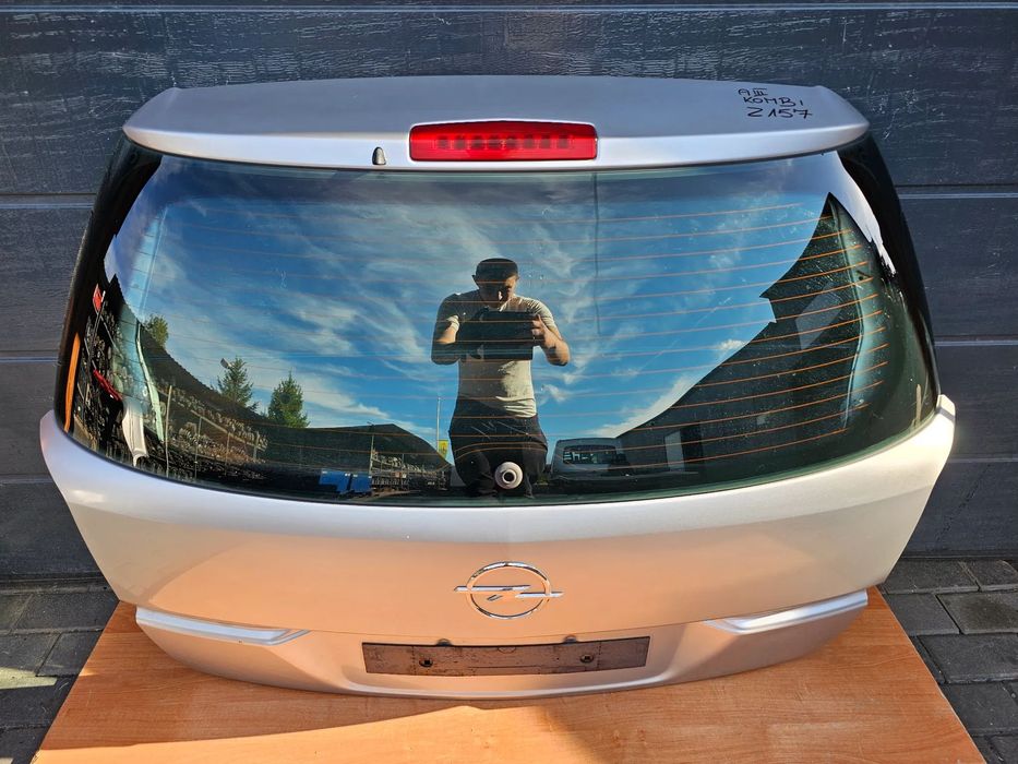 KLAPA BAGAŻNIKA OPEL ASTRA H KOMBI Z157