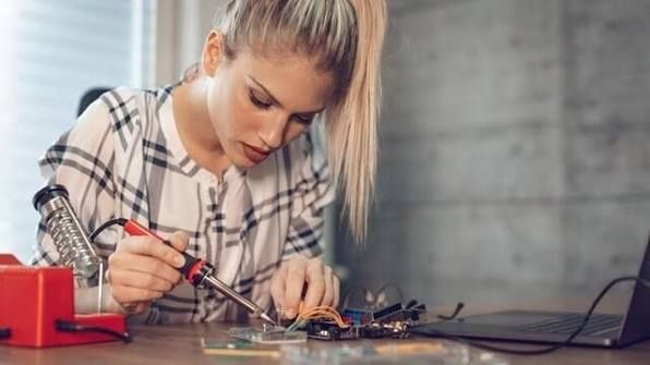 Ремонт инверторов!
Зарядные станции (EcoFlow, Bluetti и другие)