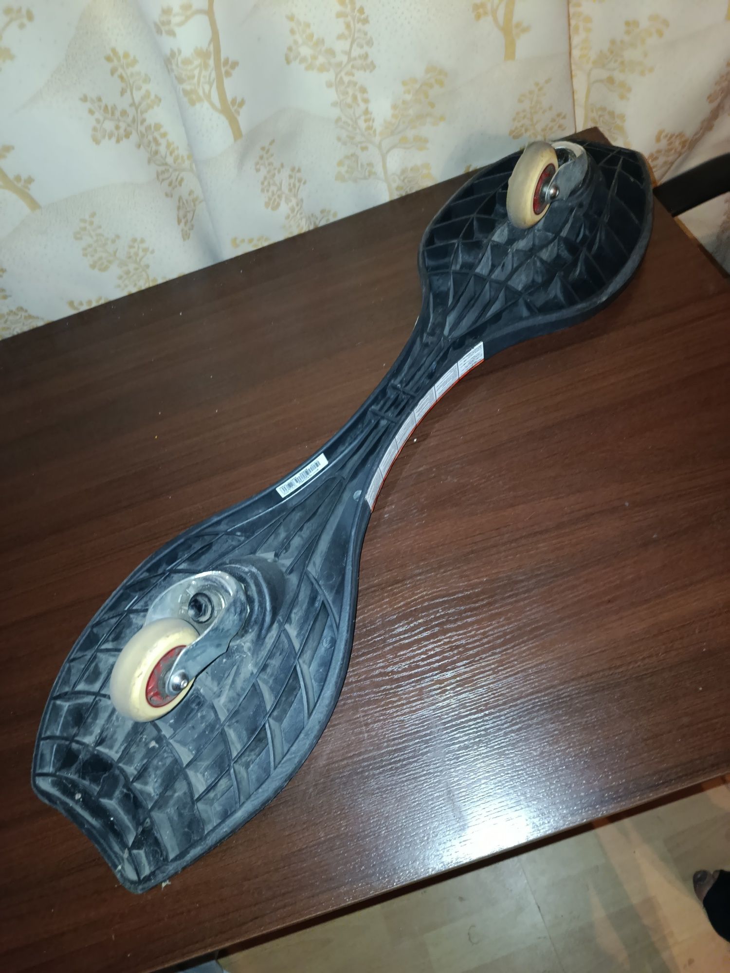 Deskorolka Waweboard