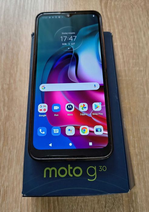 Smartfon Motorola Moto G30 6/128GB, stan bardzo dobry