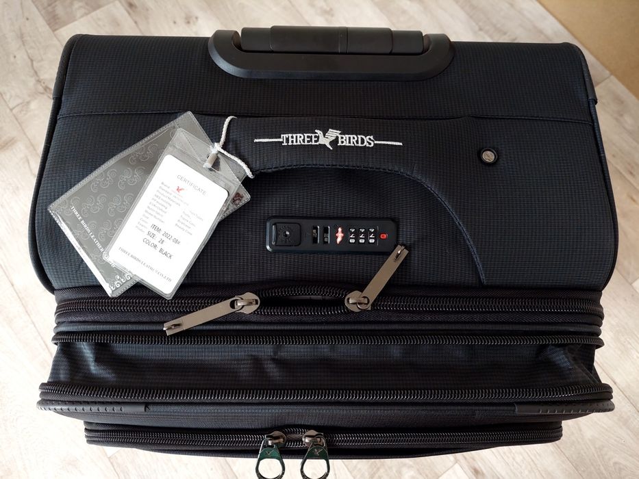 Валіза на колесах велика