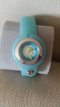 Relógio Mandarina Duck com bracelete em silicone