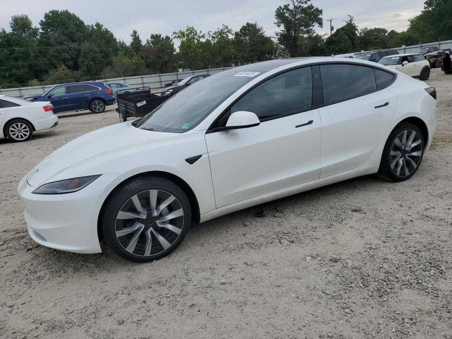 Tesla Model 3 2025