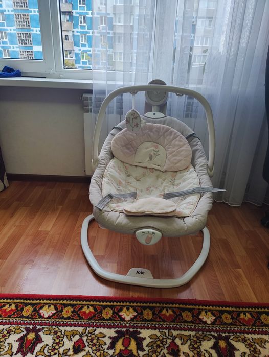 Продам заколисуючий центр/гойдалка для найменших 500 грн