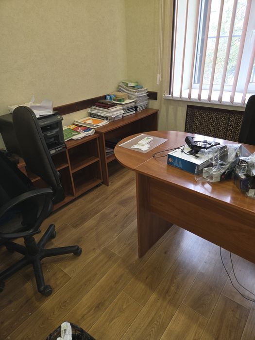 Продам офисную мебель
