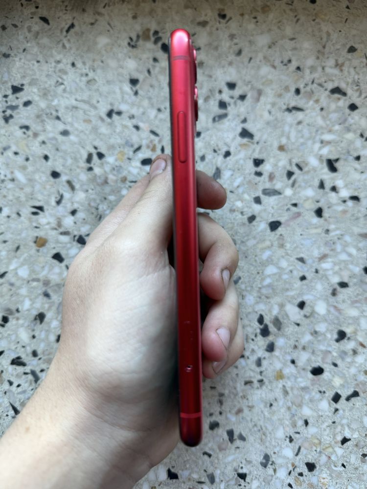 Iphone 11 64g product red