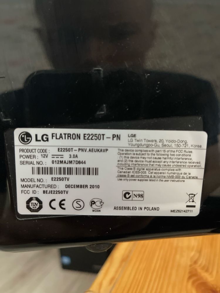 Monitor LG Flatron E2240 – 21.5”, Full HD, sprawny