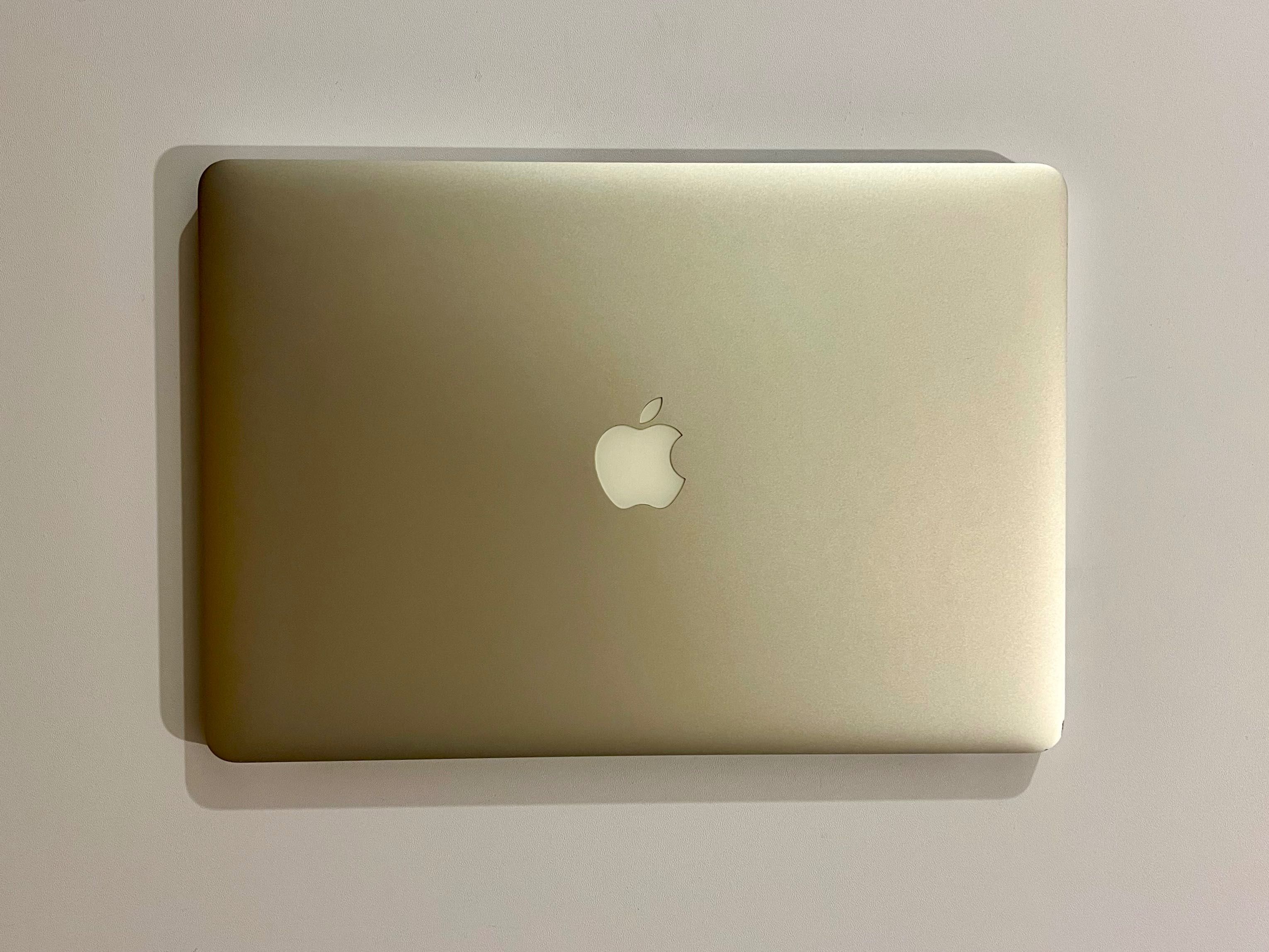 Apple MacBook Pro 15 Retina