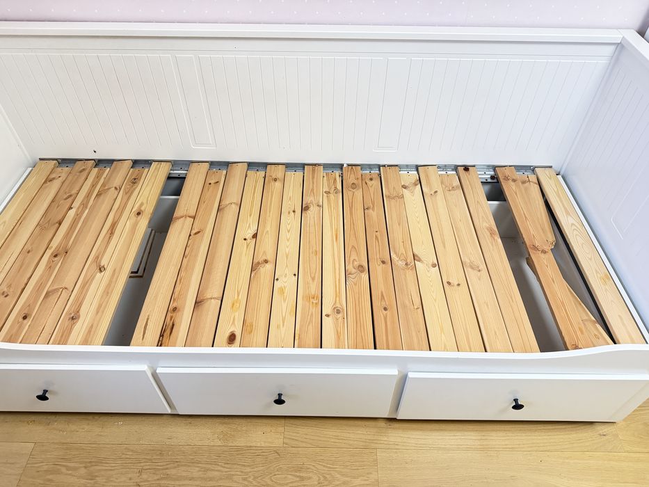 Łóżko Hemnes Ikea 3 szuflady 2 materace stan bdb