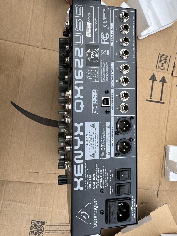 Behringer Xenyx qx 1622usb